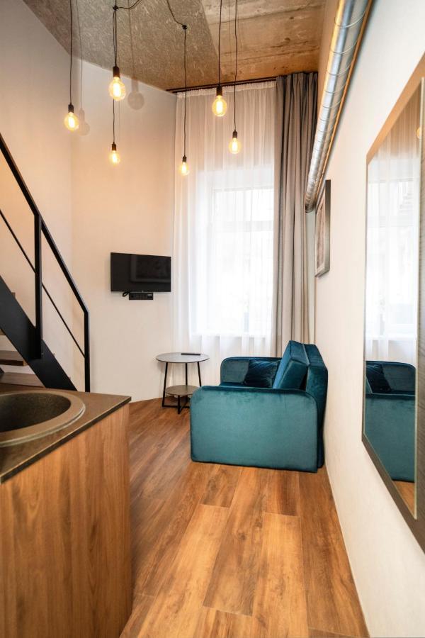 Teeny Tiny Lofts In Center Kaunas Exterior photo