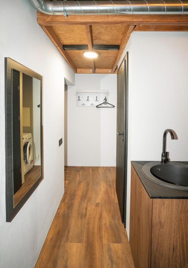 Teeny Tiny Lofts In Center Kaunas Exterior photo